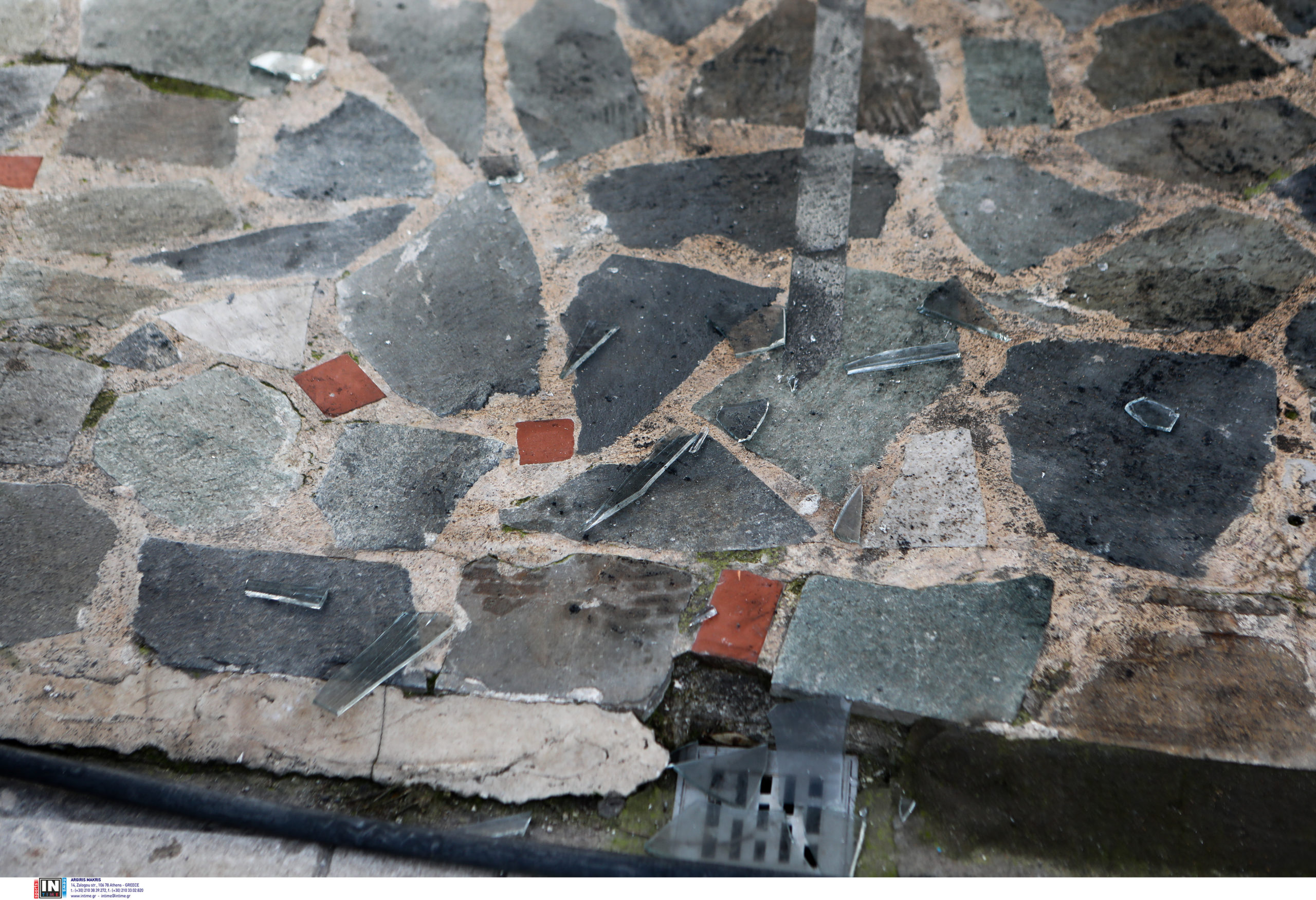 Γλυφάδα: Γκαζάκια στο κέντρο μελέτης του Γιάννη Καλλιάνου