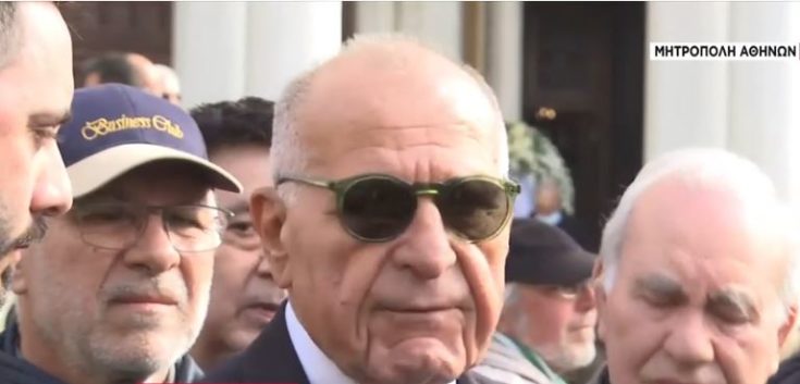 Βασίλης Κωνσταντίνου