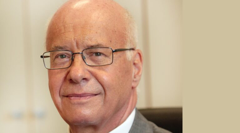 Νίκος Ρόζος