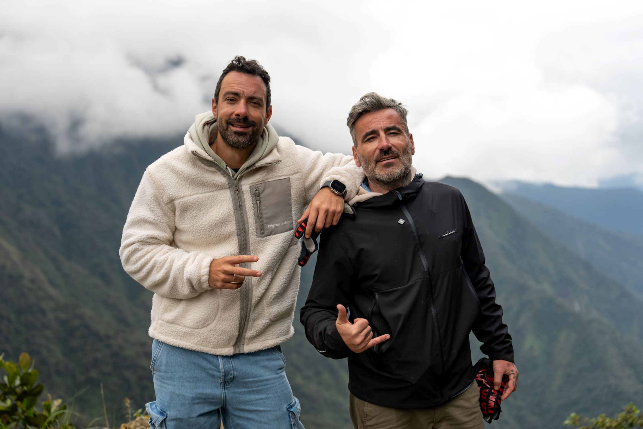 «The Reunion»: Σάκης Τανιμανίδης και Γιώργος Μαυρίδης μας ταξιδεύουν στην εξωτική Βολιβία