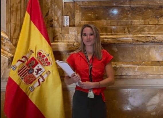 ΤΟΥΡΙΣΤΡΙΑ