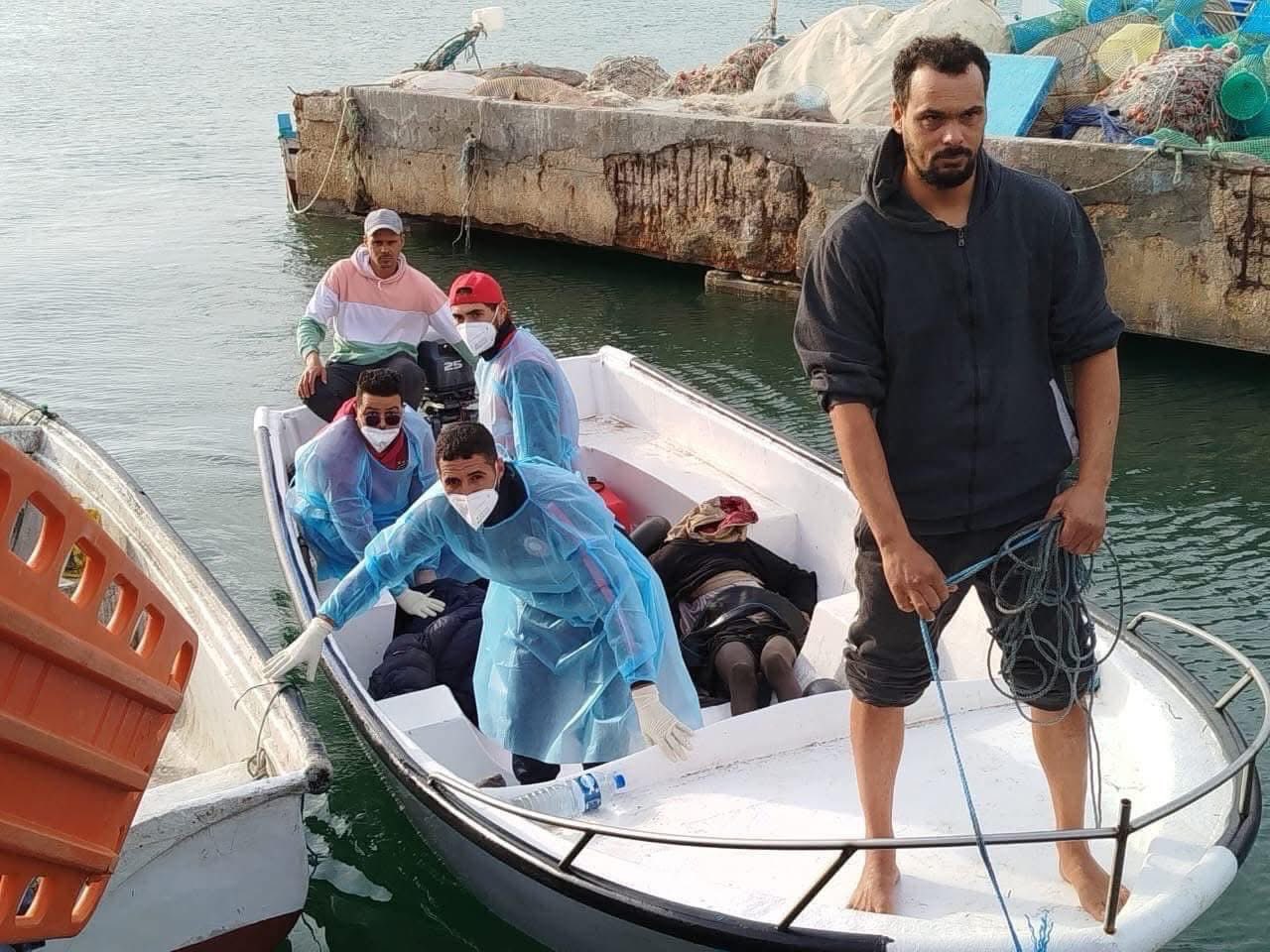 Τυνησία: Πολύνεκρα ναυάγια σκαφών με μετανάστες – Γυναίκες και παιδιά ανάμεσα στα θύματα