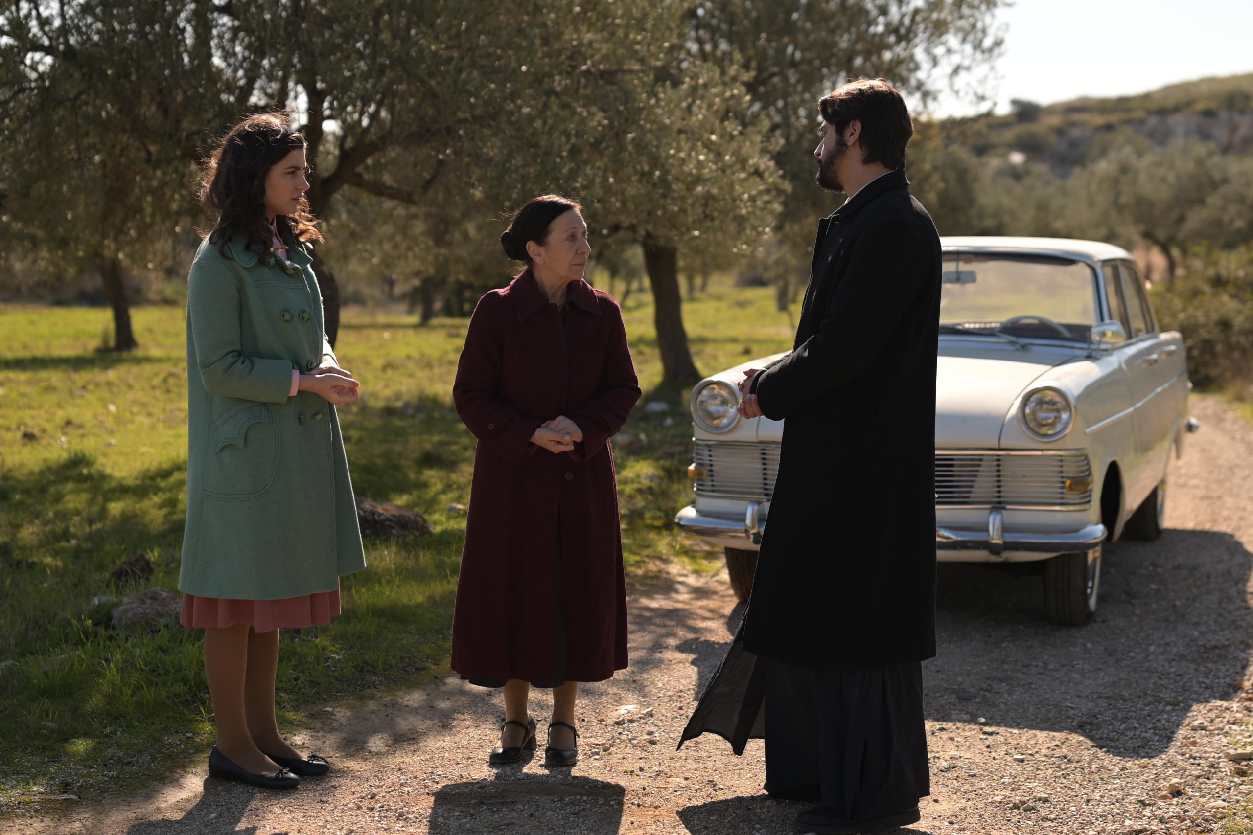 «Άγιος Έρωτας»: Η Χλόη εξηγεί στον πατέρα Νικόλαο τις αποφάσεις της για την εγκυμοσύνη της