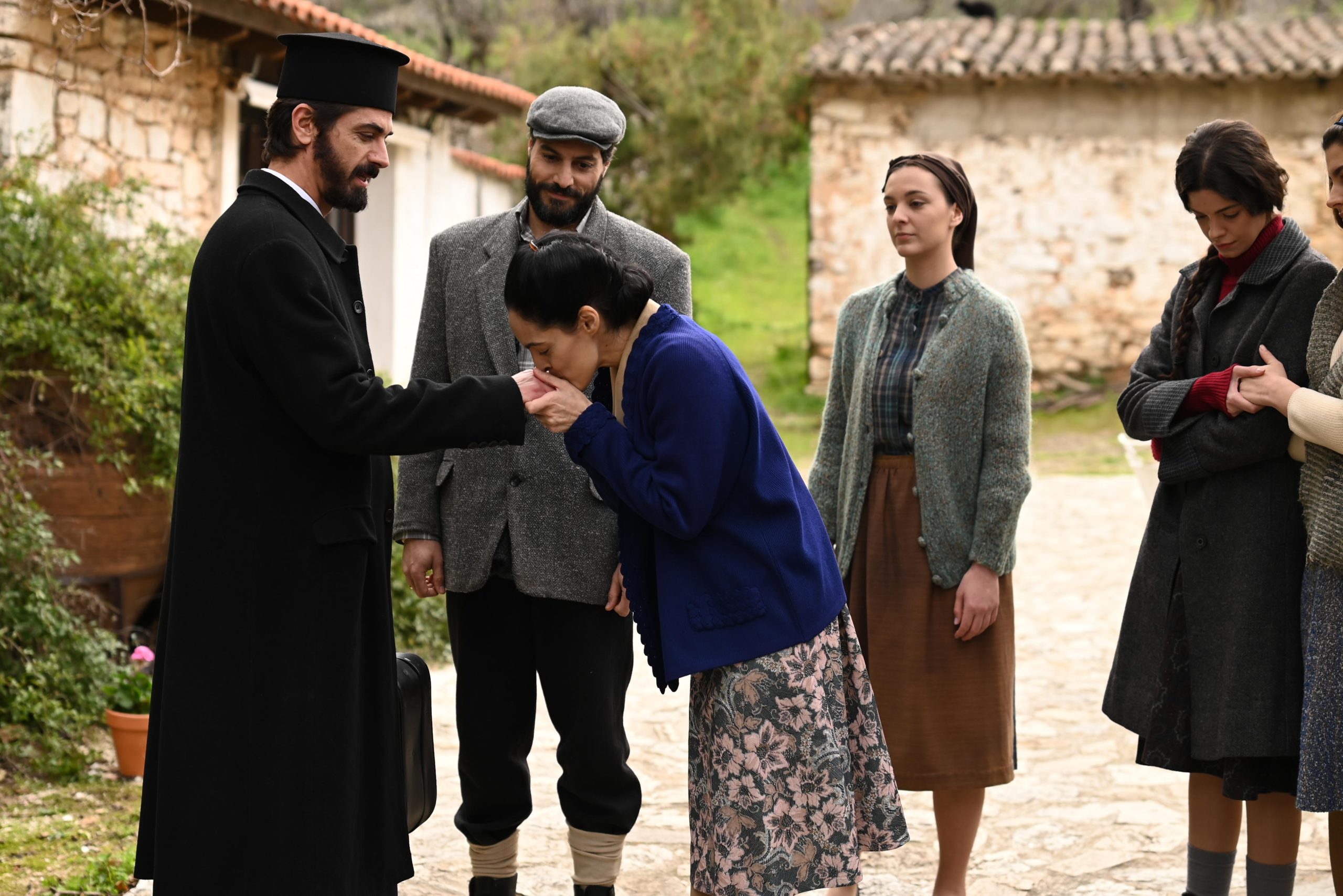 Άγιος Έρωτας: Η Χλόη φθάνει στο Μαύρο Λιθάρι