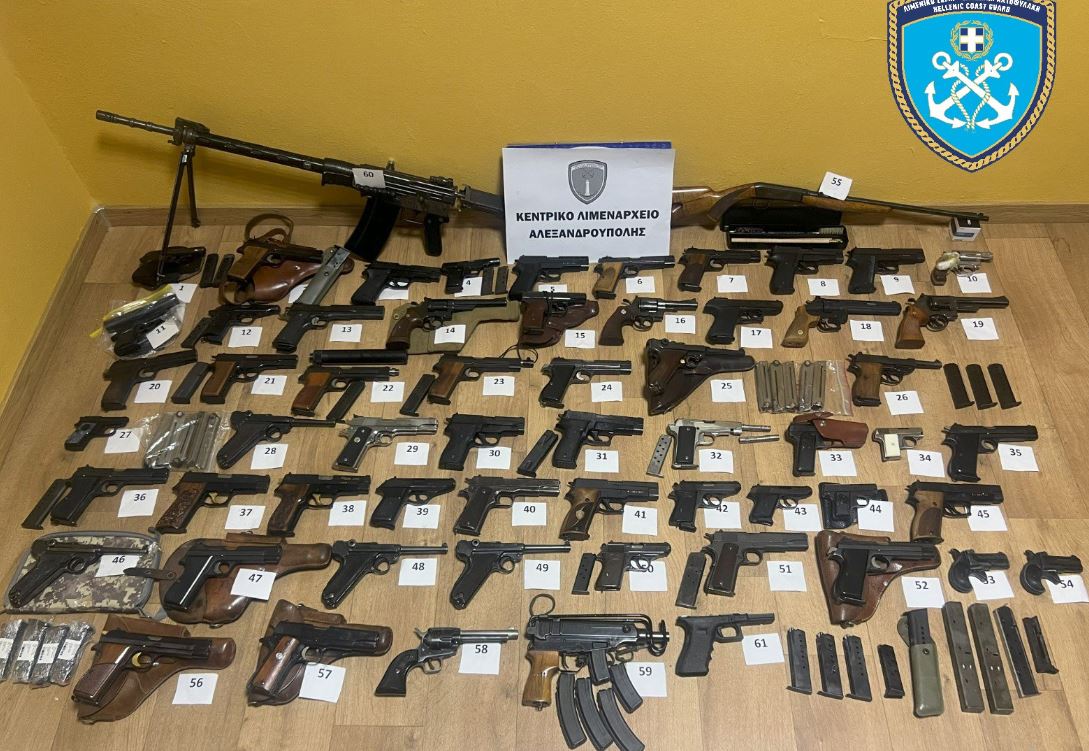 Συνελήφθη 55χρονος Τούρκος στην Αλεξανδρούπολη – Είχε κρύψει 61 όπλα και 2.916 φυσίγγια στο σκάφος του