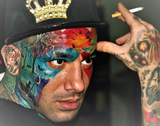 Ιράν: Σε θάνατο καταδικάστηκε ο ράπερ Αμίρ Ταταλού – Κρίθηκε ένοχος για «βλασφημία»