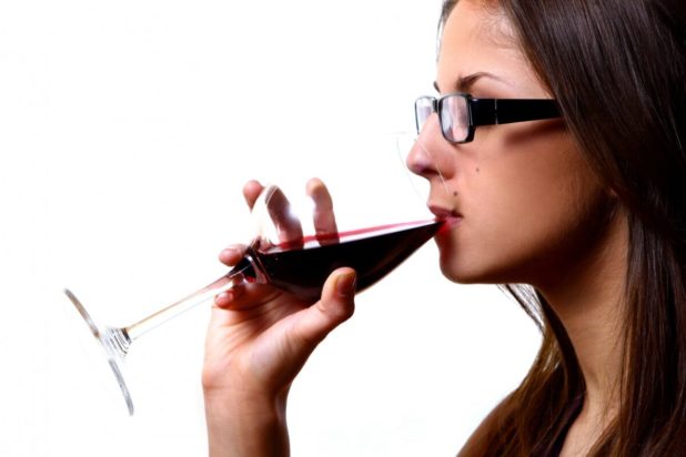 Τι σημαίνει η φράση «θα σου πιω το αίμα» και από πού προέρχεται