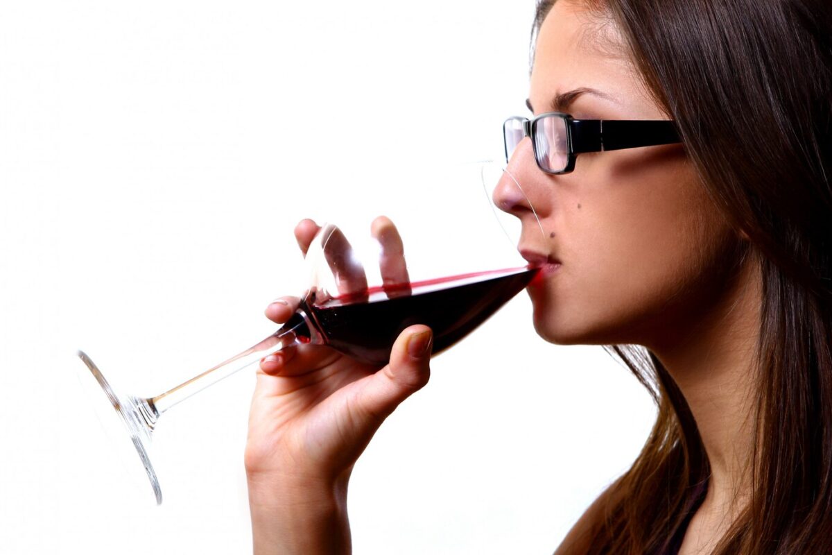 Τι σημαίνει η φράση «θα σου πιω το αίμα» και από πού προέρχεται