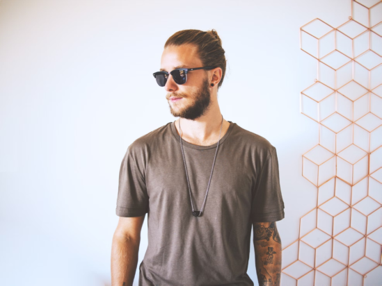 Η πρώην γυναίκα του έχει θυμώσει που της έκοψε τη διατροφή – «ζει με τον νέο της σύντροφο και έχω ανάγκη τα χρήματα». Φωτογραφία: Unsplash