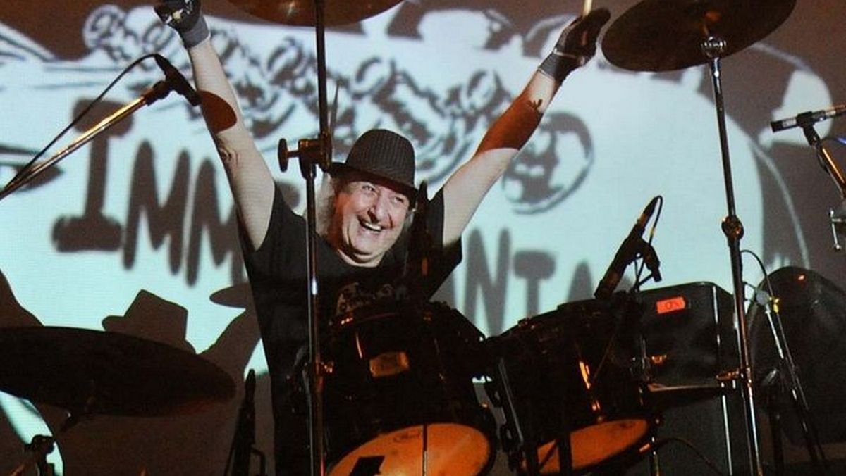 Δημήτρης Δημητράκας: Πέθανε ο ντράμερ των Panx Romana – Πότε θα γίνει η κηδεία του