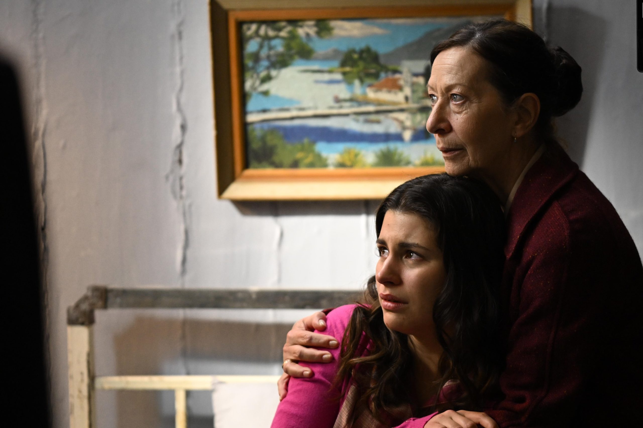 Άγιος Έρωτας: Ο Μαρκόπουλος οδηγεί την κόρη του στην Πετρούλα – Θα προλάβει ο π. Νικόλαος να την σώσει;