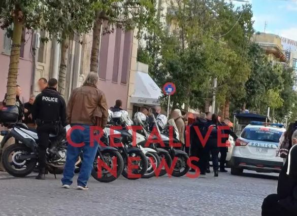 Ηράκλειο: Εκκενώθηκε το Δικαστικό Μέγαρο έπειτα από τηλεφώνημα για βόμβα