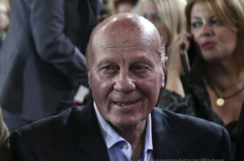 Μίμης Δομάζος: Διασωληνωμένος σε κρίσιμη κατάσταση – Το ιατρικό ανακοινωθέν