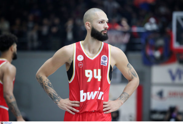 Εβάν Φουρνιέ Ολυμπιακός