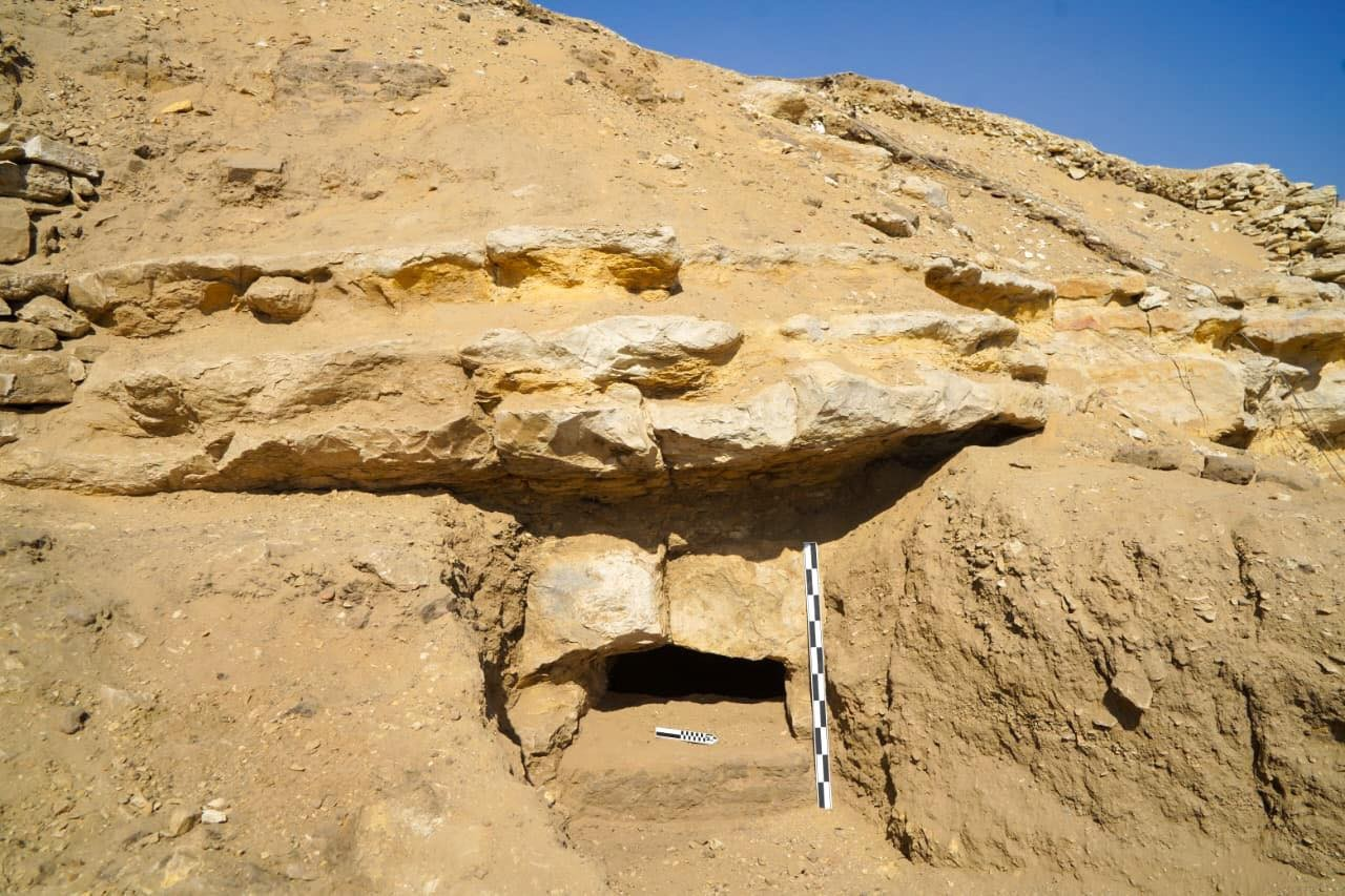 Ανασκαφές στην πέτρινη πλαγιά.