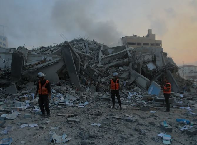 Γάζα: Παλαιστίνιοι διασώστες ξεκινούν την αναζήτηση αγνοουμένων κάτω από τα ερείπια των κτιρίων