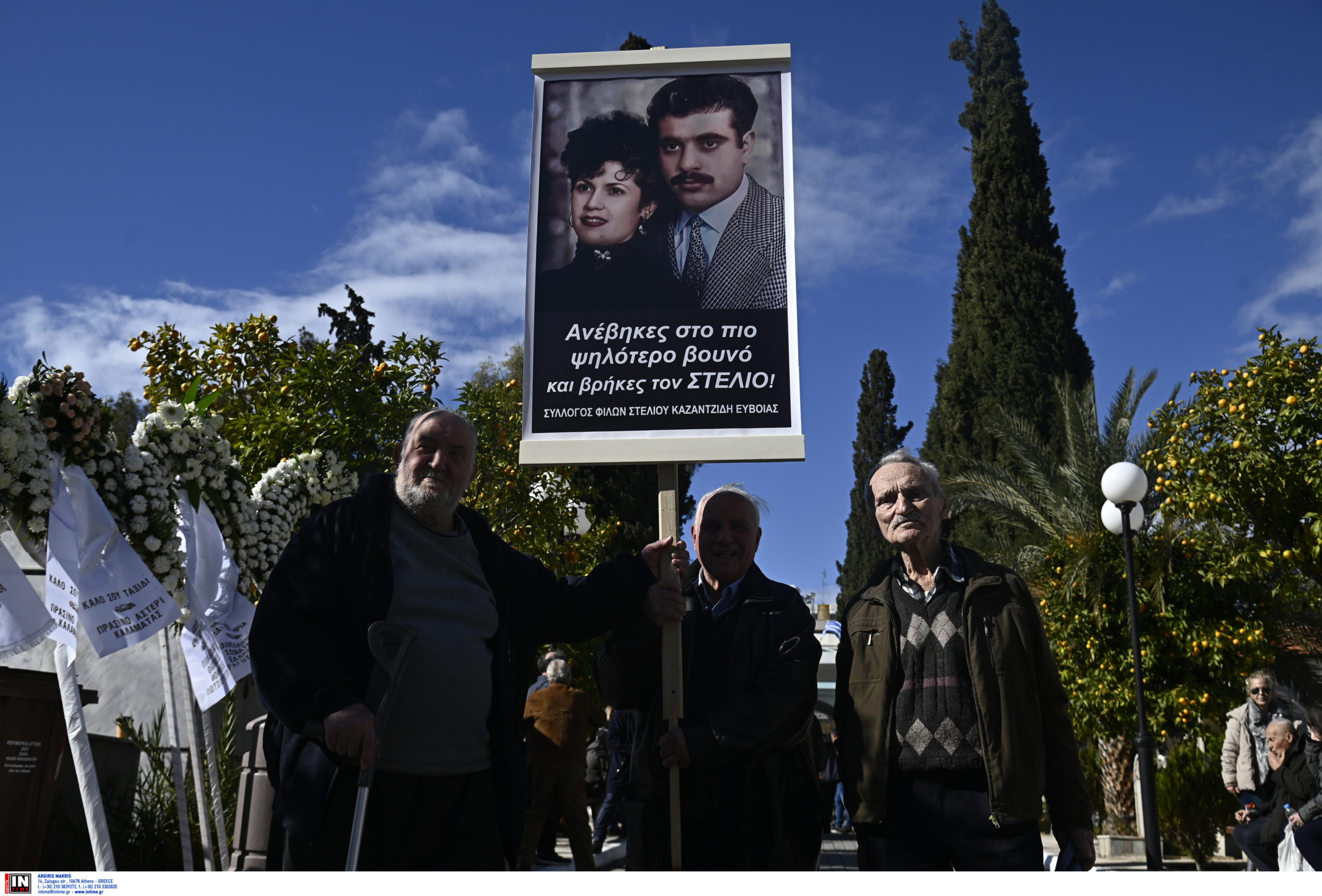 Καίτη Γκρέυ: Σε λαϊκό προσκύνημα η σορός της σπουδαίας τραγουδίστριας – ΦΩΤΟ