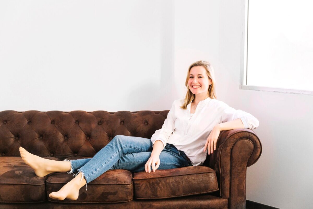 Τι σημαίνει η λέξη «στρογγυλοκάθισε» και από πού προέρχεται