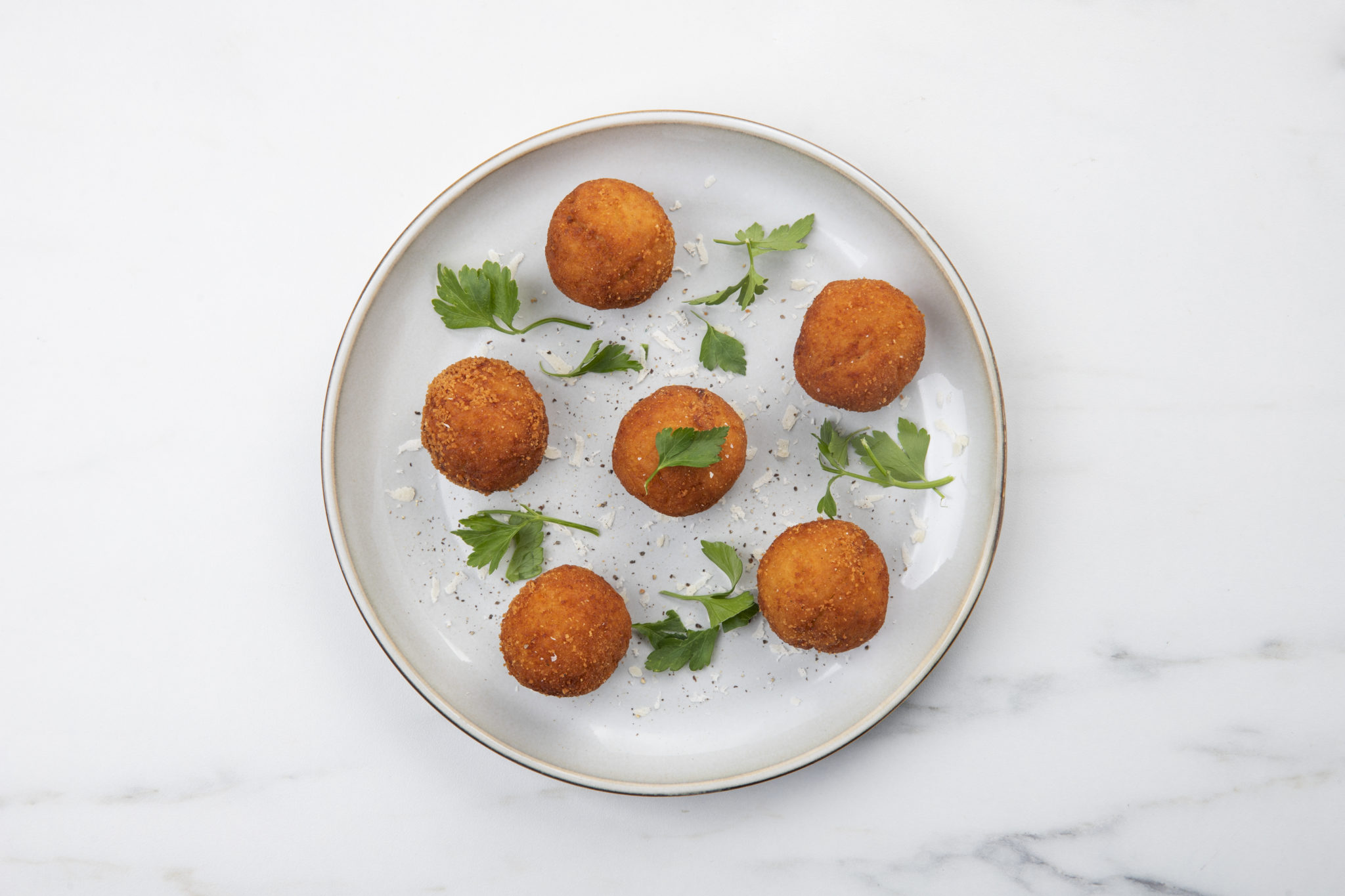 Συνταγή για απολαυστικές τυροκροκέτες γεμιστές με ελιές