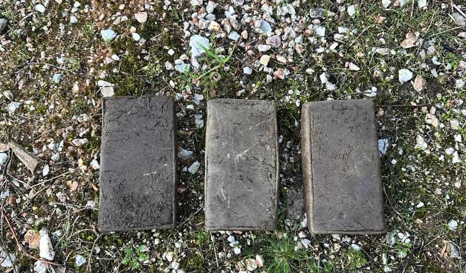 Δυτική Αττική: Μεγάλη επιχείρηση της ΕΛ.ΑΣ. για κυκλώματα διακίνησης ναρκωτικών – 17 συλλήψεις, οι 7 είναι γυναίκες