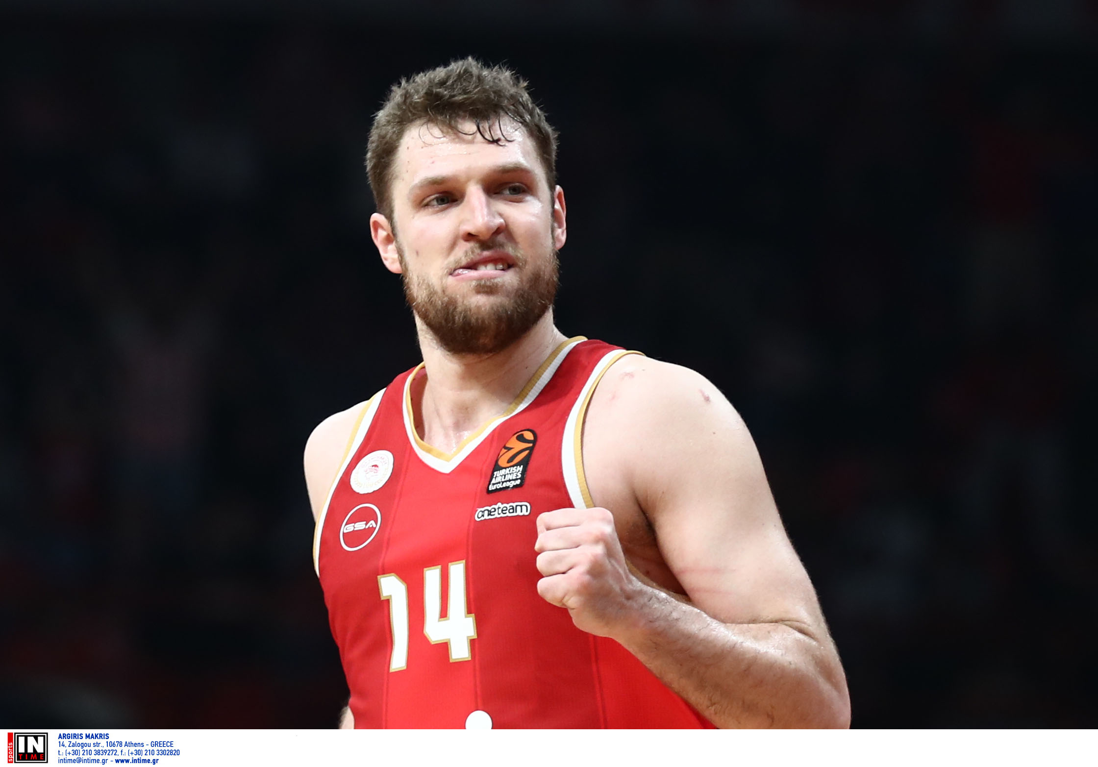 Ολυμπιακός Σάσα Βεζένκοφ