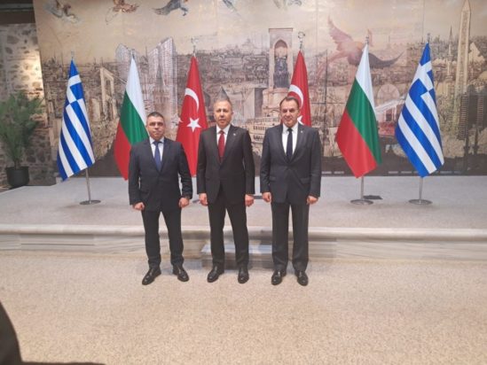 Παναγιωτόπουλος προς Άγκυρα και Σόφια: «Να επιμείνουμε στην καταπολέμηση των δικτύων λαθρεμπορίου και των διακινητών»