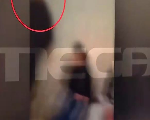 Ασέλγεια 16χρονης στην Πάτρα: Βίντεο ντοκουμέντο με τους κατηγορούμενους να τραγουδούν και να χορεύουν μέσα από το κρατητήριο 