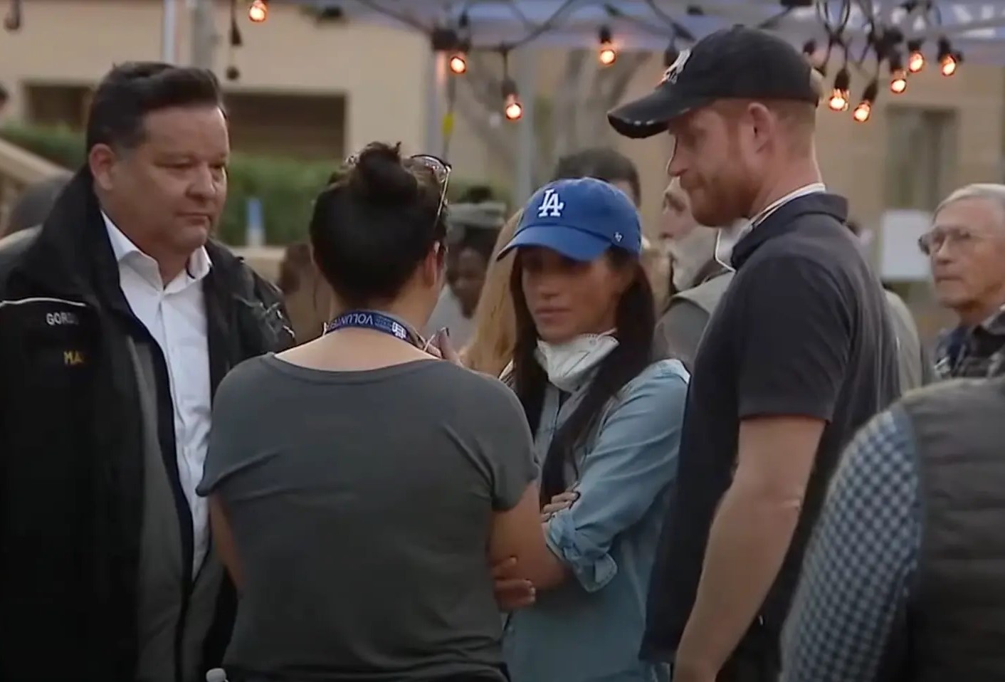 Φωτιές στο Λος Άντζελες: Πρίγκιπας Χάρι και Μέγκαν Μαρκλ στο πλευρό των πληγέντων – «Δεν ήρθαν εδώ για να διαφημιστούν, ήρθαν για να εργαστούν»