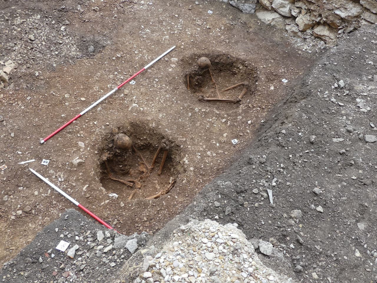 Η πιο πρόσφατη αρχαιολογική δραστηριότητα, αναγνώρισε πολλά στρώματα κατοίκησης, μεταξύ των οποίων και μοναδικές ταφές που ανάγονται στη δεύτερη περίοδο της Εποχής του Σιδήρου. Φωτογραφία: Hervé Laganier / Inrap