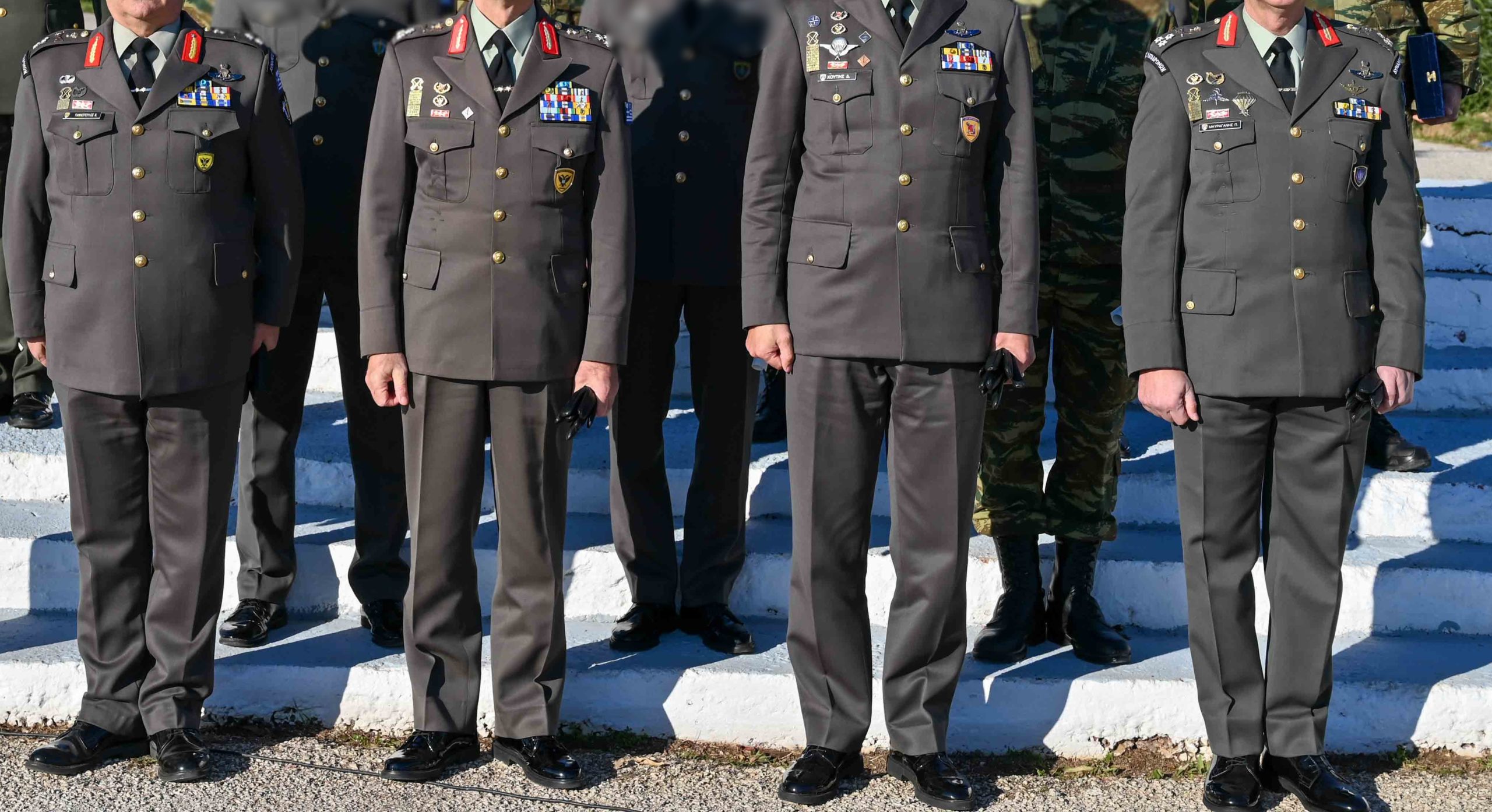 Στρατός Ξηράς Κρίσεις