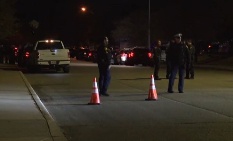 Τέξας: Επτά αστυνομικοί τραυματίστηκαν από πυρά άνδρα που είχε ταμπουρωθεί σε σπίτι