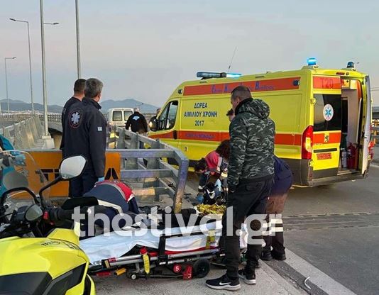 Τραγωδία στη Θεσσαλονίκη: Νεκρή 46χρονη σε τροχαίο με τη μηχανή της – «Καρφώθηκε» σε κιγκλιδώματα – ΦΩΤΟ