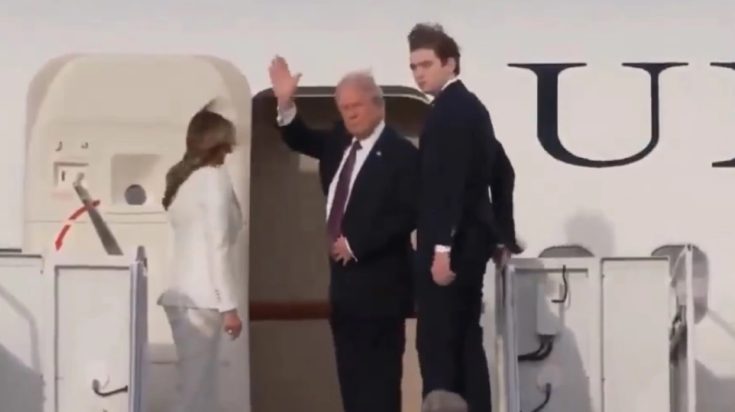 Ντόναλντ Τραμπ: Στην Ουάσινγκτον μεταβαίνει μαζί με τη Μελάνια για την ορκωμοσία