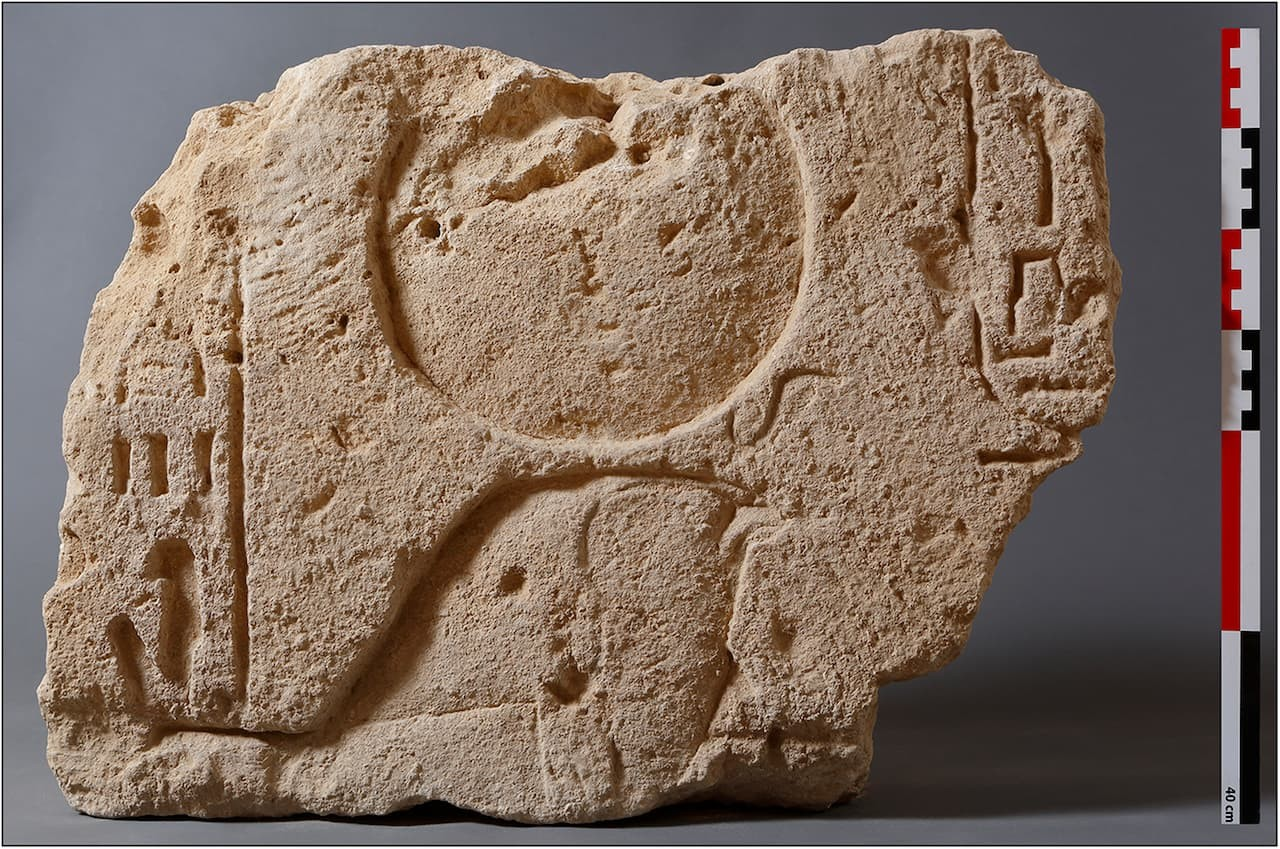 Τμήμα λίθου από τον ναό του Ραμσή του Β'.