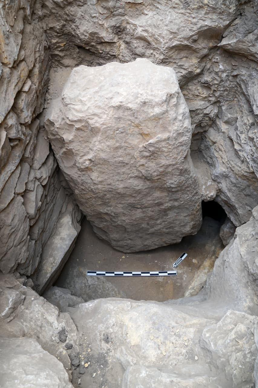 Πηγάδι σφραγισμένο με ασβεστόλιθο.