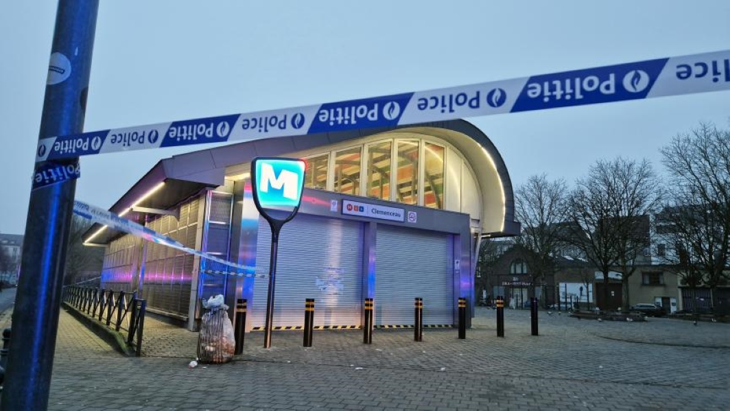 Βρυξέλλες: Νέοι πυροβολισμοί με έναν τραυματία στην περιοχή Άντερλεχτ – Μία από τις σφαίρες κατέληξε σε παιδικό δωμάτιο