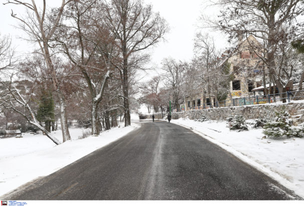 Χιόνια Πάρνηθα