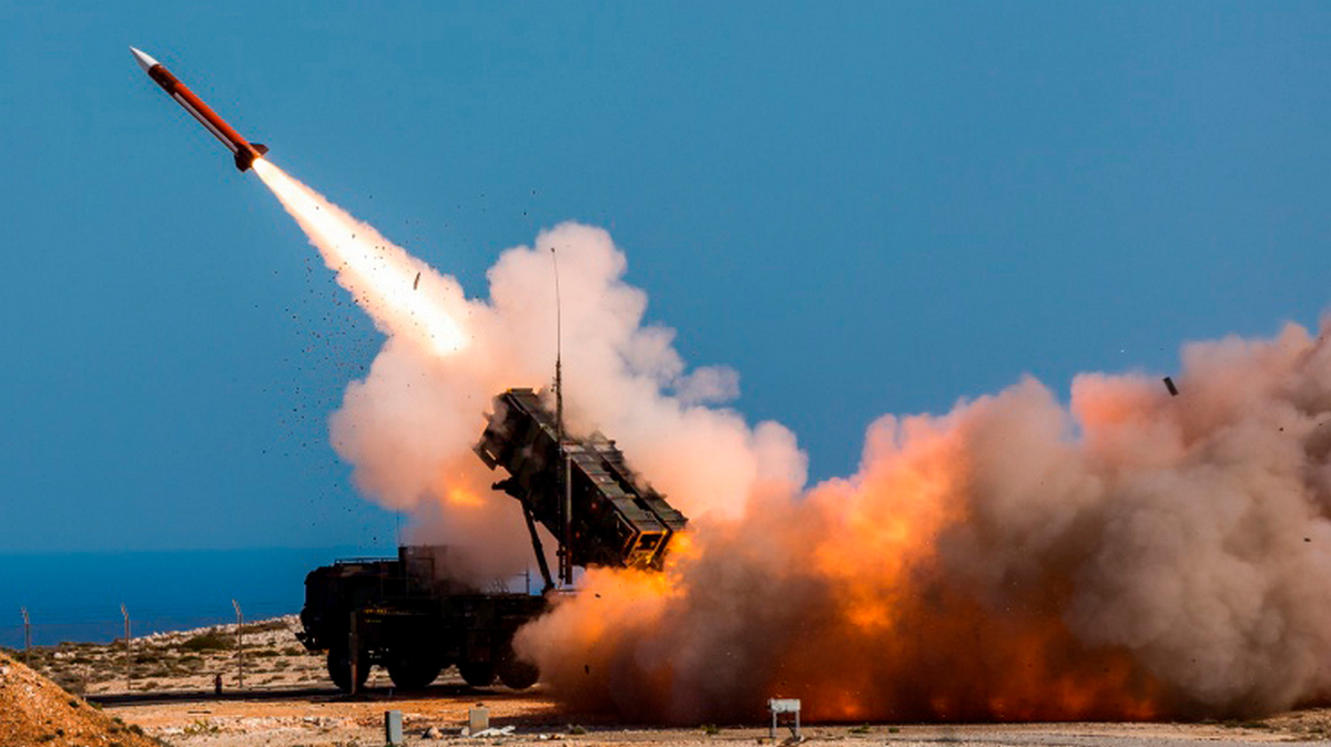 Κυβερνητικές πηγές: Δεν υφίσταται ζήτημα προμήθειας Patriot από την Ελλάδα στην Ουκρανία