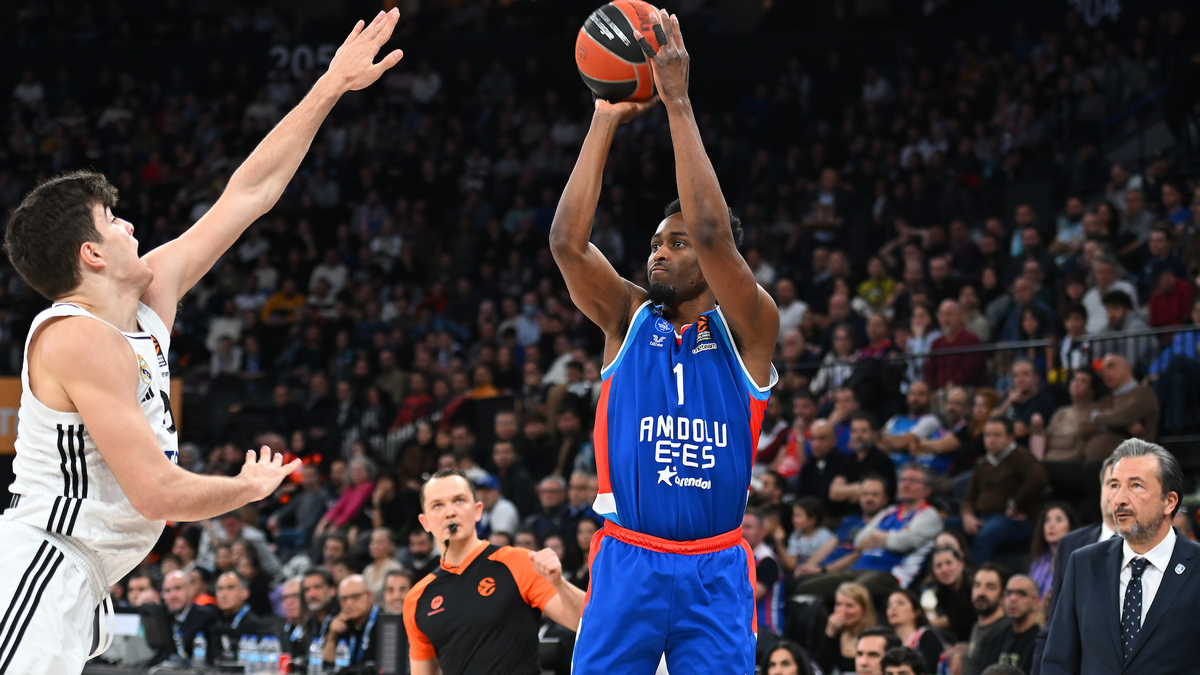 Euroleague: «Καθάρισε» στην 3η περίοδο η Μπάγερν – «Λύγισε» την Ρεάλ πριν τον Παναθηναϊκό η Αναντολού Εφές