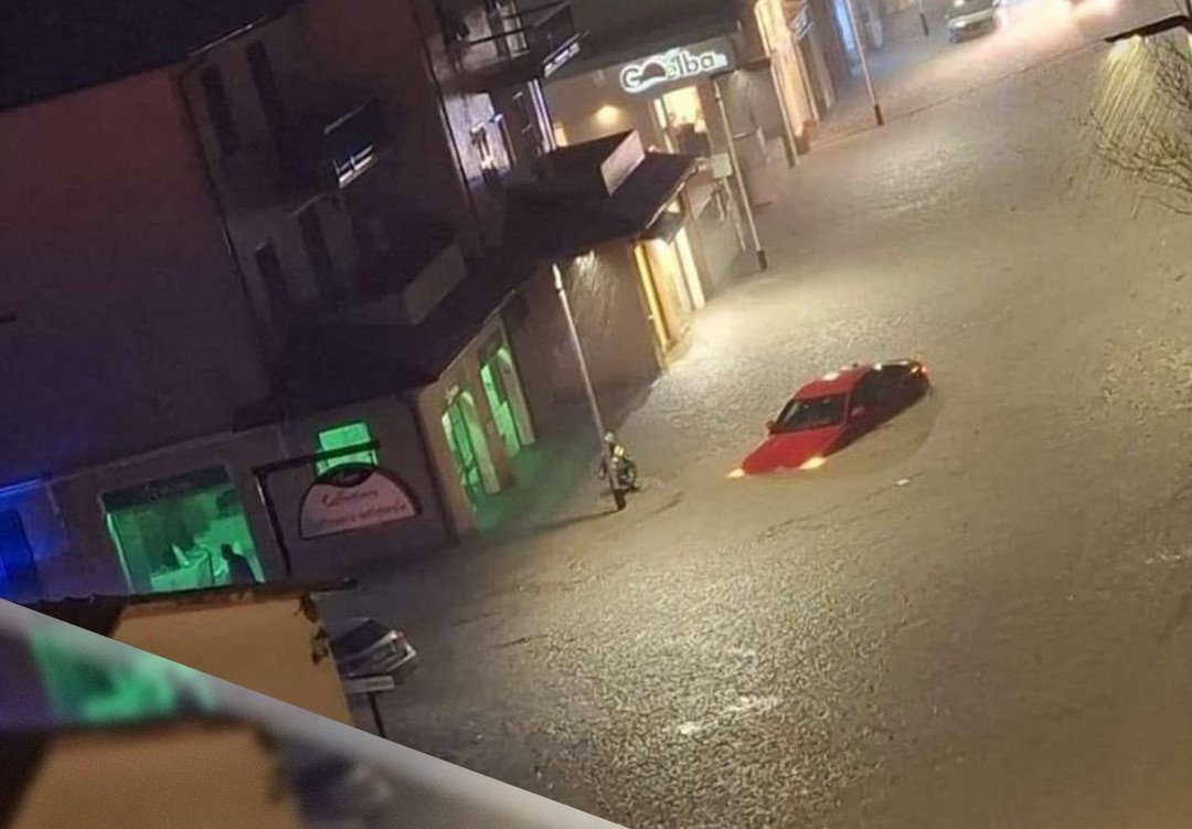 Ιταλία: Σφοδρή κακοκαιρία έπληξε το νησί Έλβα – Παρασύρθηκαν αυτοκίνητα, δεκάδες εγκλωβισμένοι