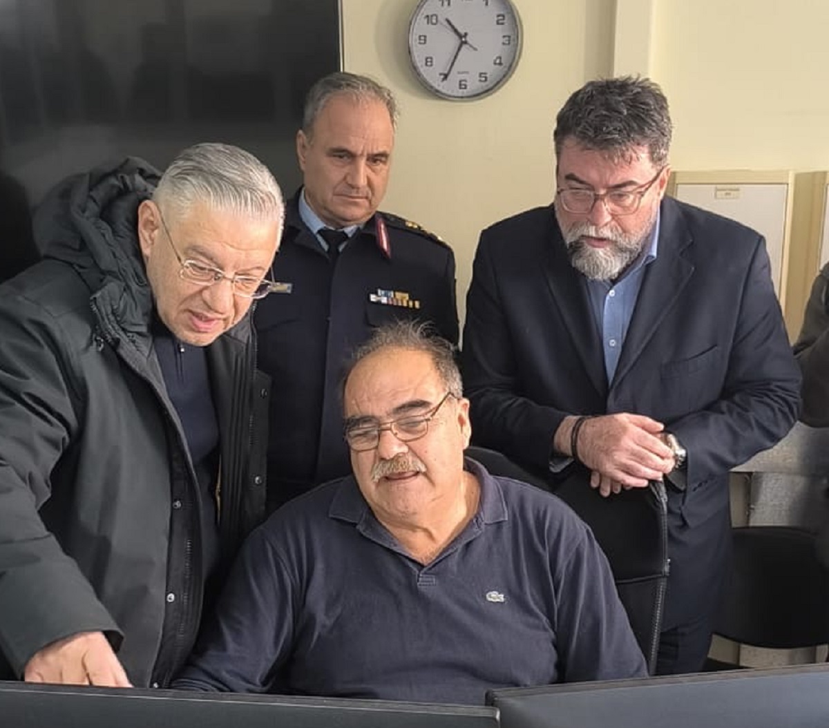 «Πρεμιέρα» για τη συγκοινωνιακή αστυνομία – Βασίλης Οικονόμου: Η παρουσία των αστυνομικών θα ενισχύσει την εμπιστοσύνη επιβατικού κοινού