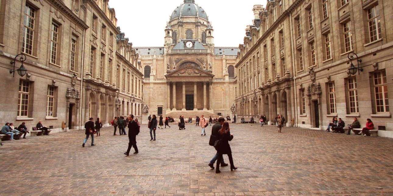 Πανεπιστήμιο της Σορβόννης: Κάνει αίτηση την Παρασκευή για παράρτημα στην Ελλάδα