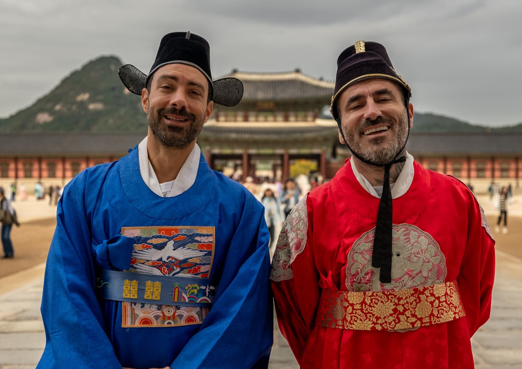 «THE REUNION»: Σάκης Τανιμανίδης και Γιώργος Μαυρίδης ταξιδεύουν στη Νότια Κορέα