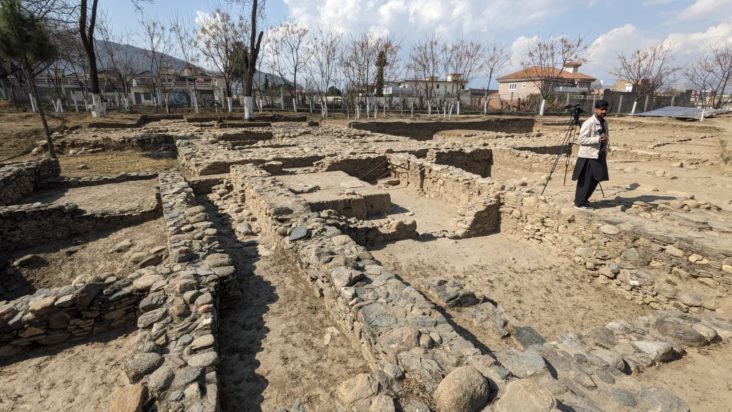 Οι ανασκαφές στην στούπα της Μπουτκάρα έφεραν στο φως πλούσια στοιχεία για τον βουδισμό.