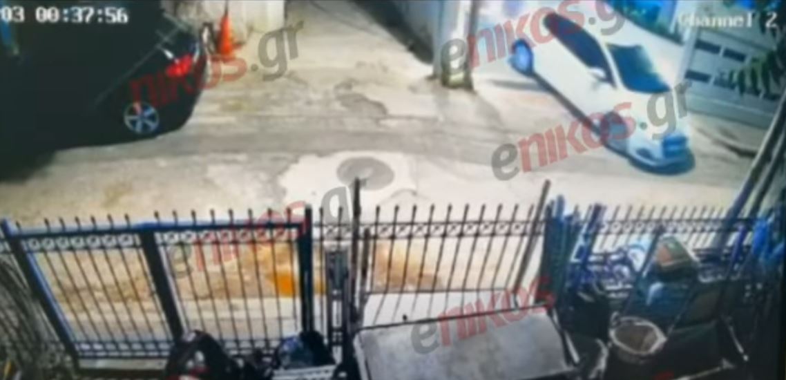 Νέο Ψυχικό: Βίντεο ντοκουμέντο «καίει» τον 48χρονο που συνελήφθη – Πώς βοήθησε τον εκτελεστή να εξαφανίσει το σκούτερ που χρησιμοποίησε για τη δολοφονία