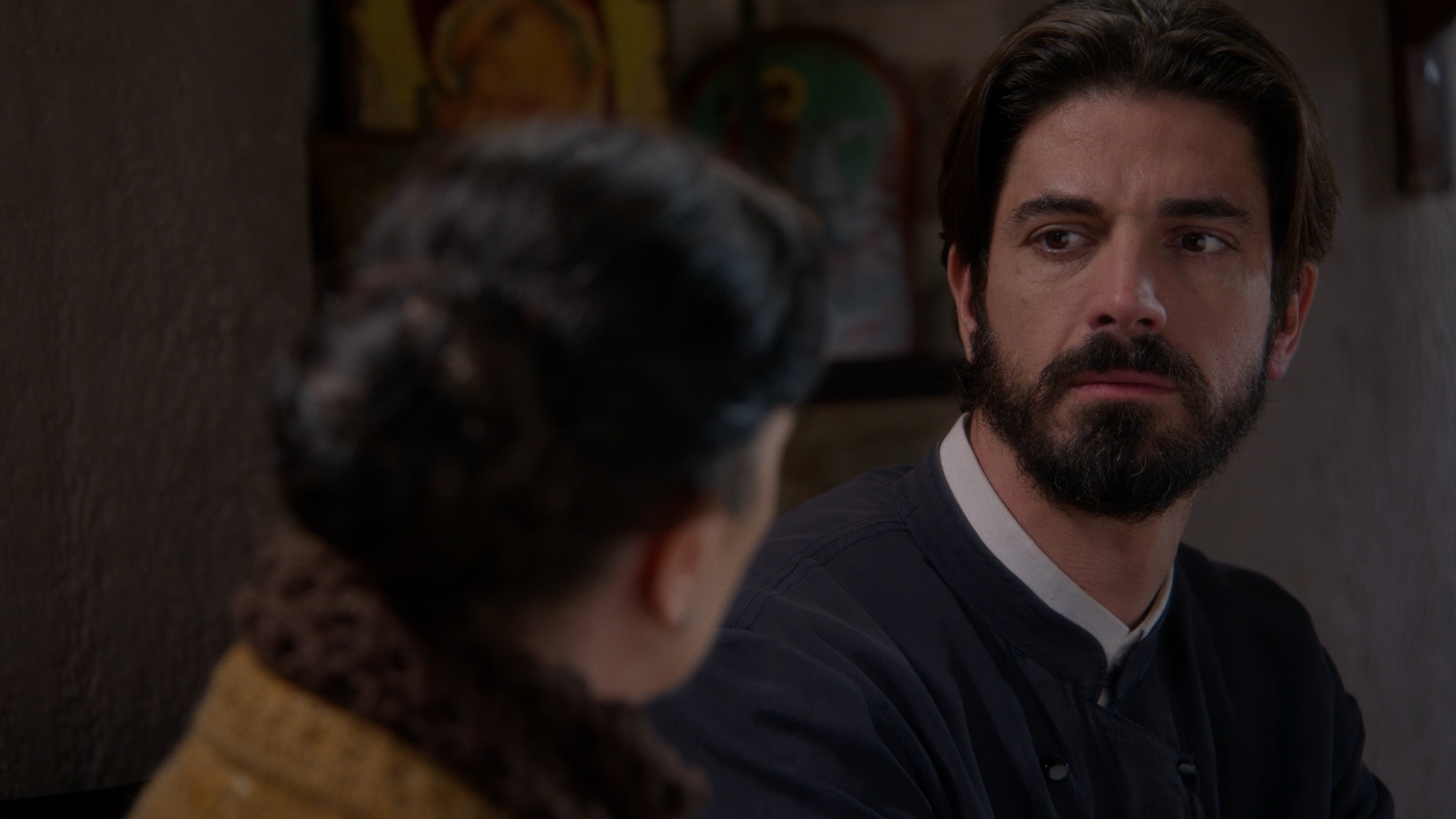 Άγιος έρωτας: Ο Μαρκόπουλος ζητά εξηγήσεις από τον π.Νικόλαο