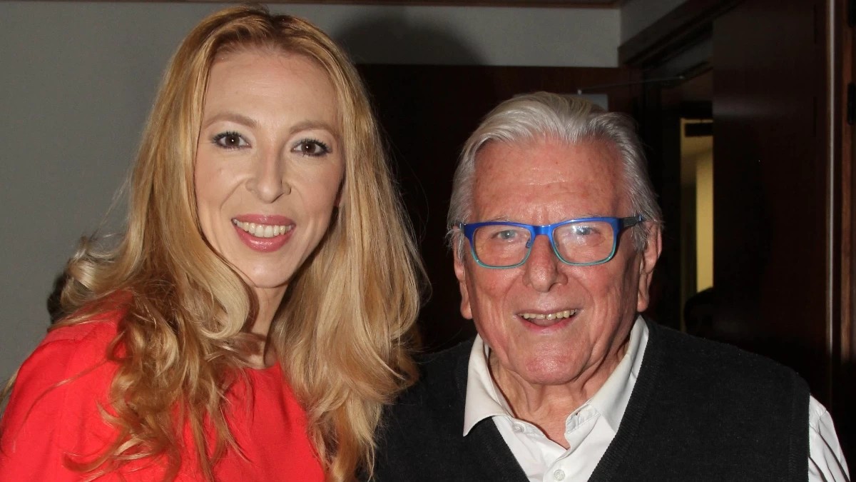 Αλίκη Κατσαβού: Η νοσταλγία της χτύπησε την πόρτα – Η αδημοσίευτη φωτογραφία με τον Κώστα Βουτσά