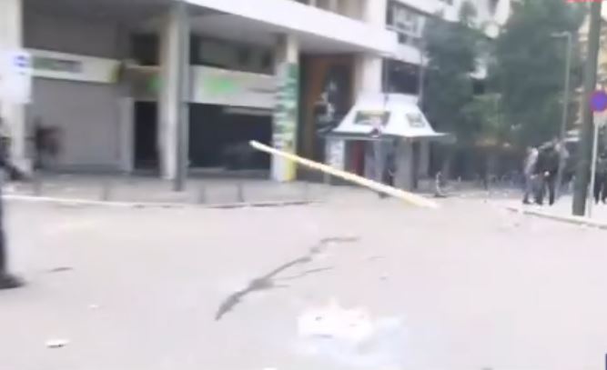 Σύνταγμα επεισόδια ΕΡΤ καδρόνι