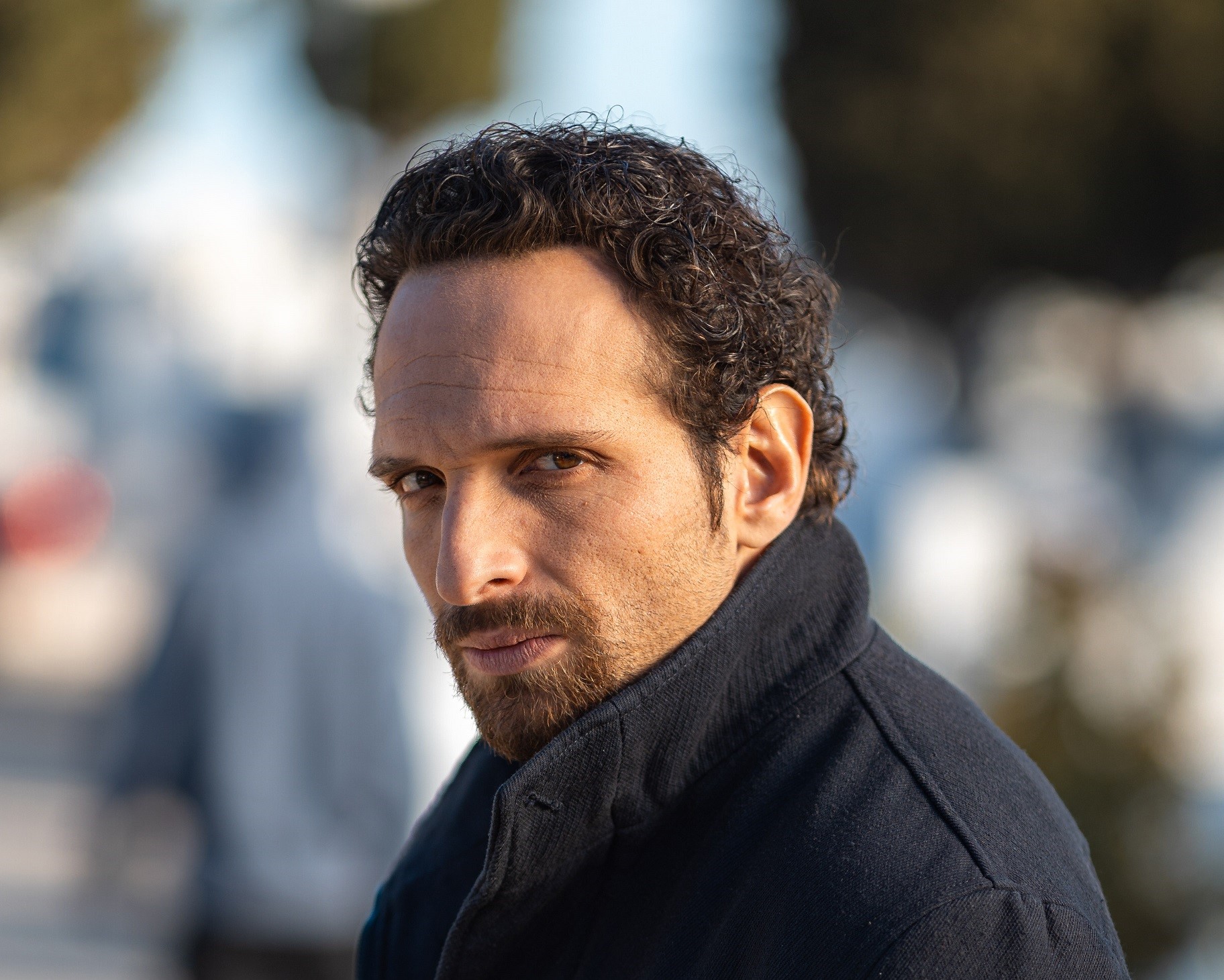 «Διάφανη αγάπη» – Μάρκος Παπαδοκωνσταντάκης: «Ο Στέφανος προσπαθεί να βρει τη συγχώρεση μέσα του»