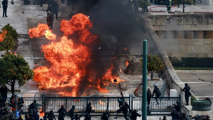Τέμπη- επεισόδια- συγκέντρωση- Αθήνα